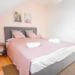 Lejlighed Modern~5*location~home Office~netflix~free Parking Essen